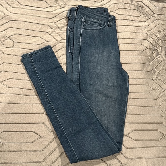 Women’s Fashion Nova Denim Blue Skinny Jeans Size 3 - Picture 2 of 7